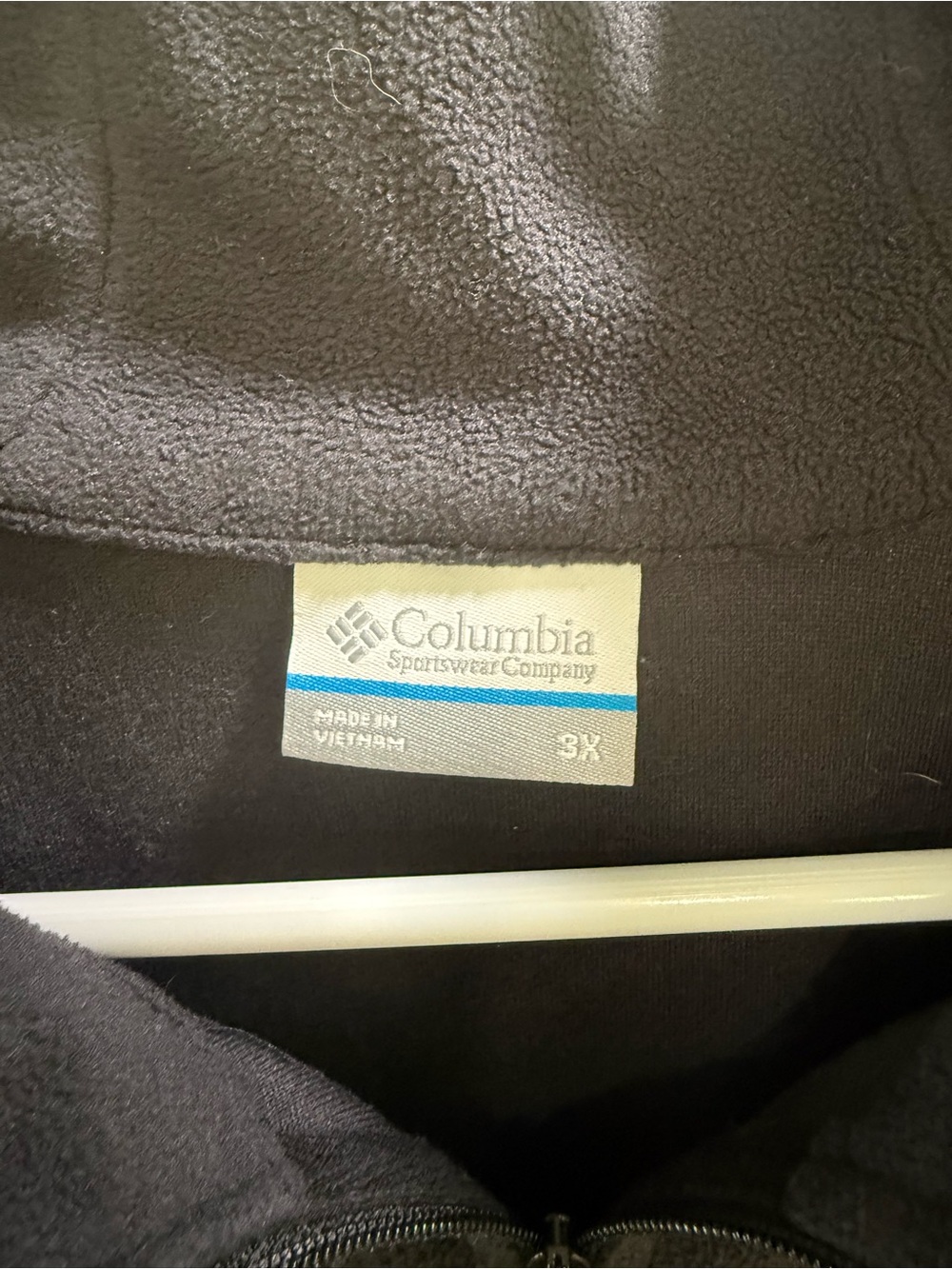 Columbia Men’s Black Fleece Quarter Zip - Lightweight Layer